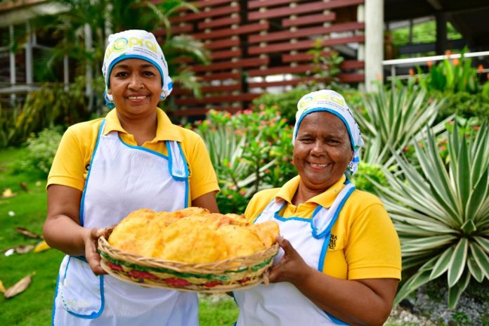 D69C2C18-E93D-4869-8B8B-E23980D5927E