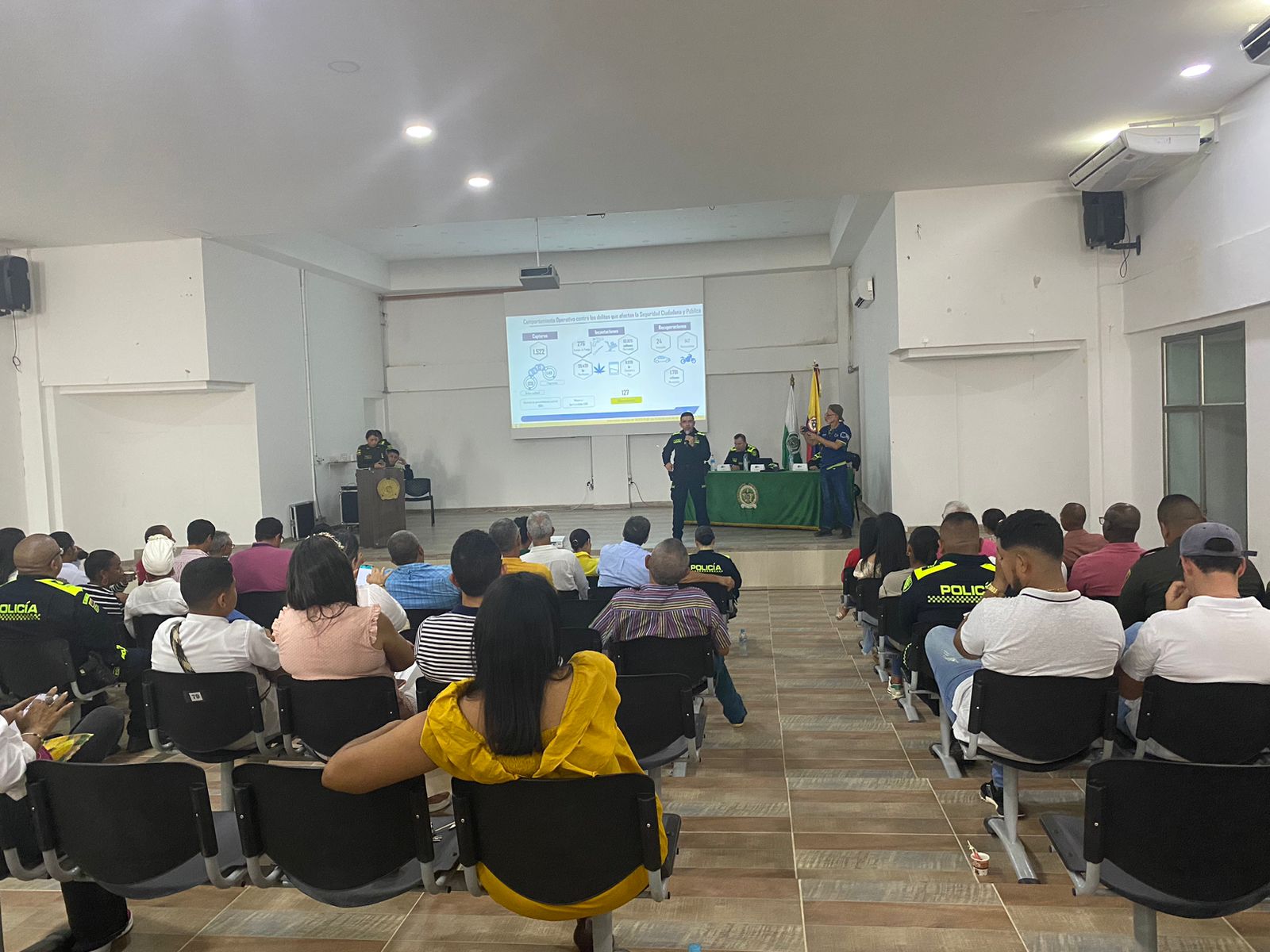 Capacitación sobre medidas de seguridad a los candidatos a las alcaldías municipales