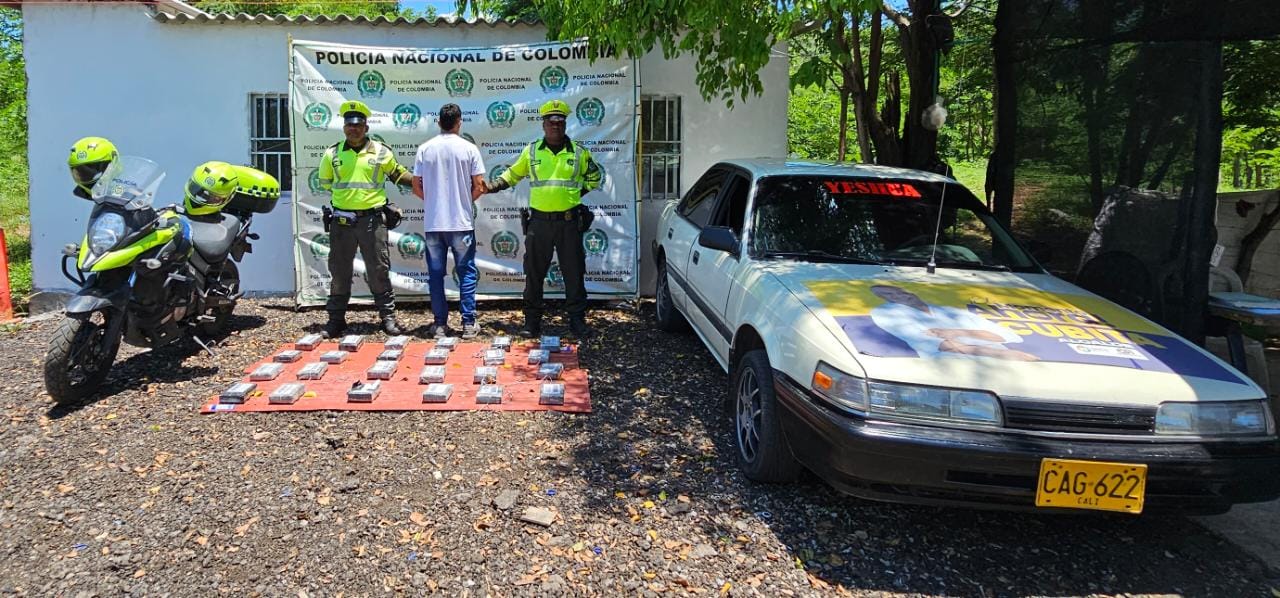 Cayó Conductor Que Transportaba 24 Kilos De Clorhidrato De Cocaína En La Guajira Cvnoticiastv 8646