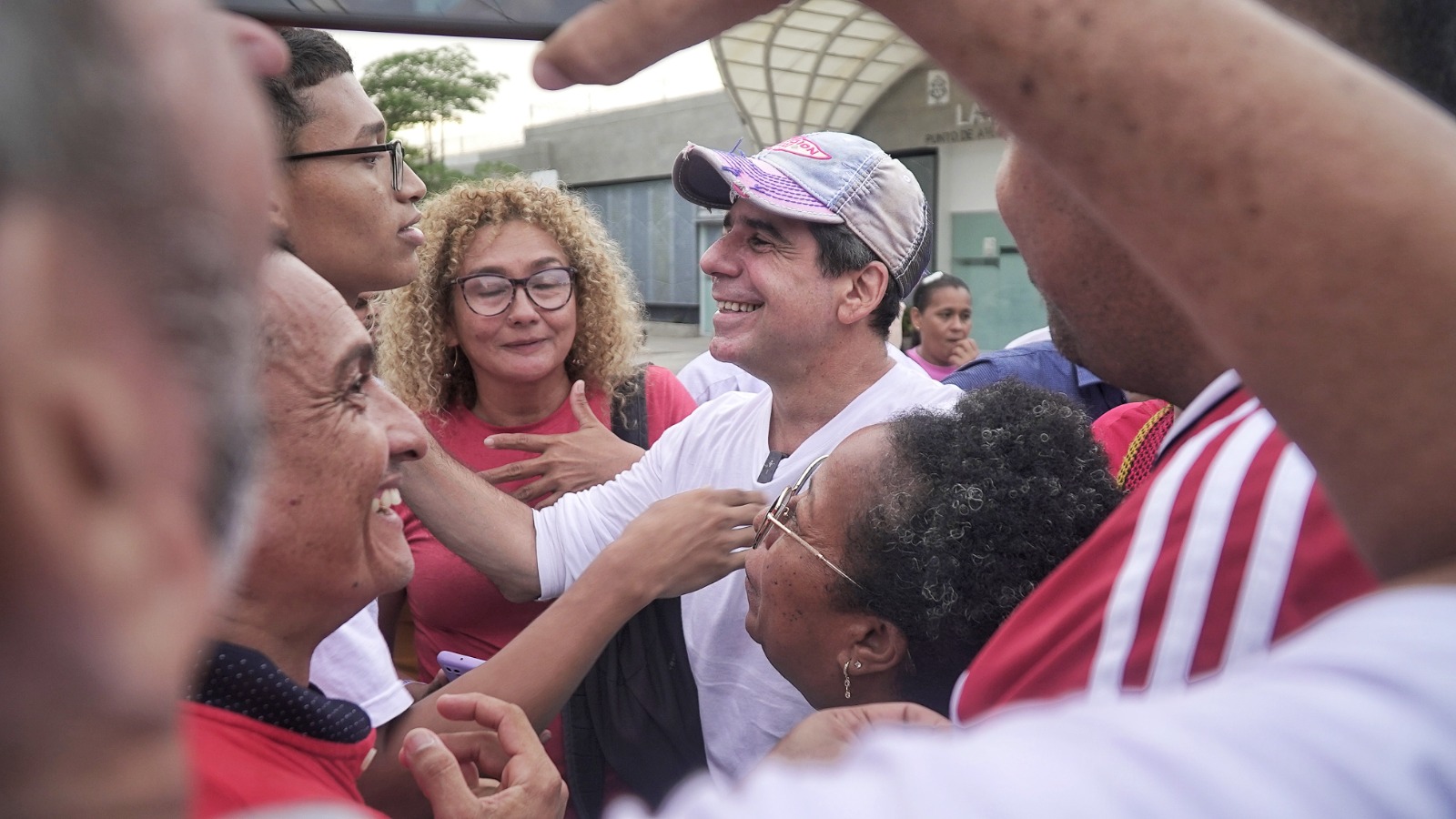 Alex Char arrasa con 83.4% de intención de voto en Encuesta-Datanálisis