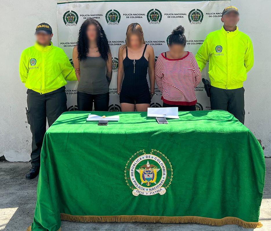 En total, fueron 35 turistas los escopolaminados, entre ellos, Estadounidenses, Chilenos, Italianos, Franceses, Españoles, Japoneses, Turcos, Venezolanos y Colombianos.