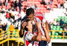 Pelotero colombiano inscrito por los Atléticos de Oakland