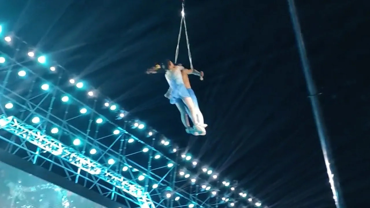 ¡Increible! Acróbata de circo murió en mitad del show en China