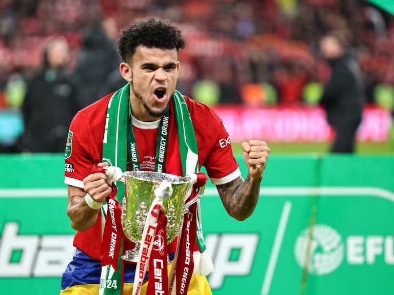 ¡De La Guajira para el Mundo! Luis Díaz se coronó campeón con Liverpool de la Carabao Cup