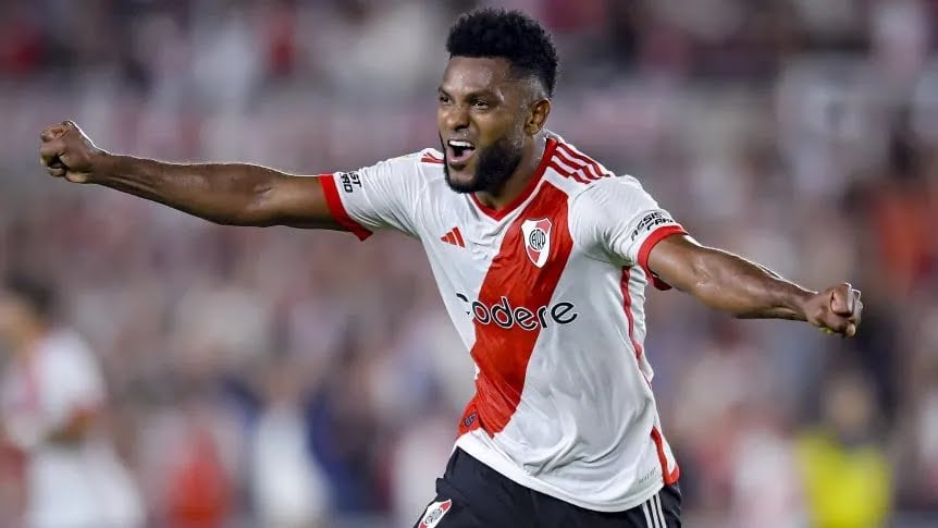 ¡Otra vez el cordobés! Borja anotó doblete con River y superó los 200 goles en su carrera