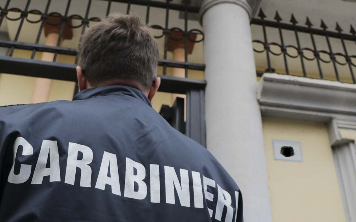 Hallaron dos fetos en closet de una joven en Italia