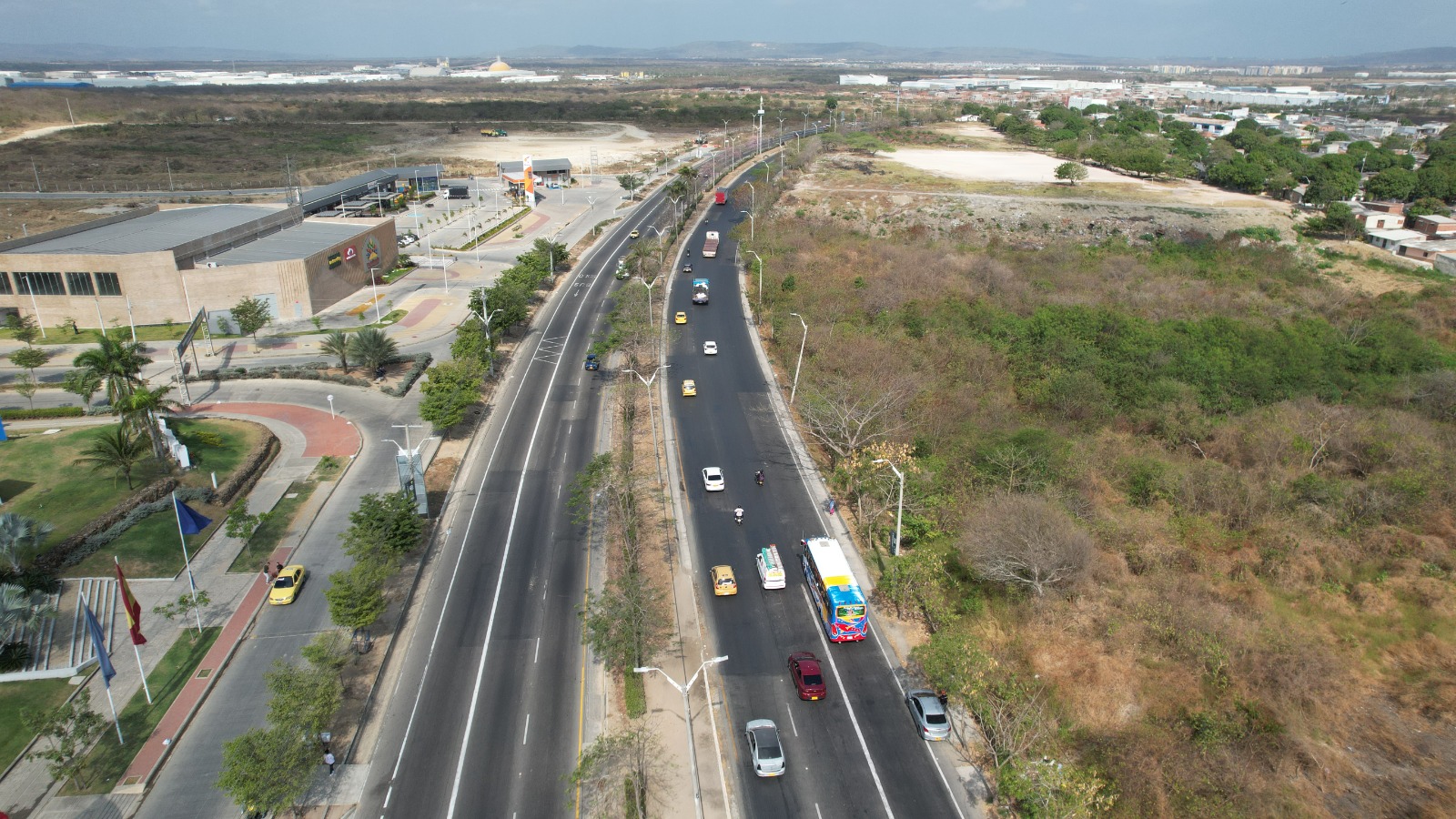 Avanzan las obras de recuperación de capa asfáltica en la avenida Circunvalar