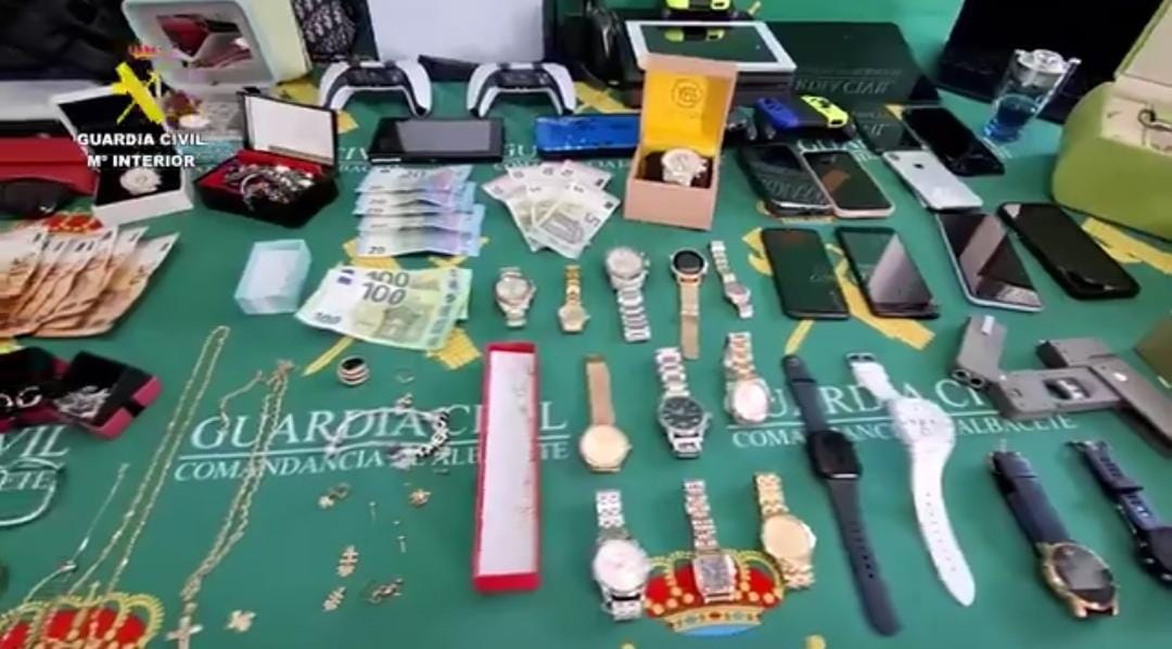 Capturan a 7 colombianos de organización que robó en 110 viviendas en España