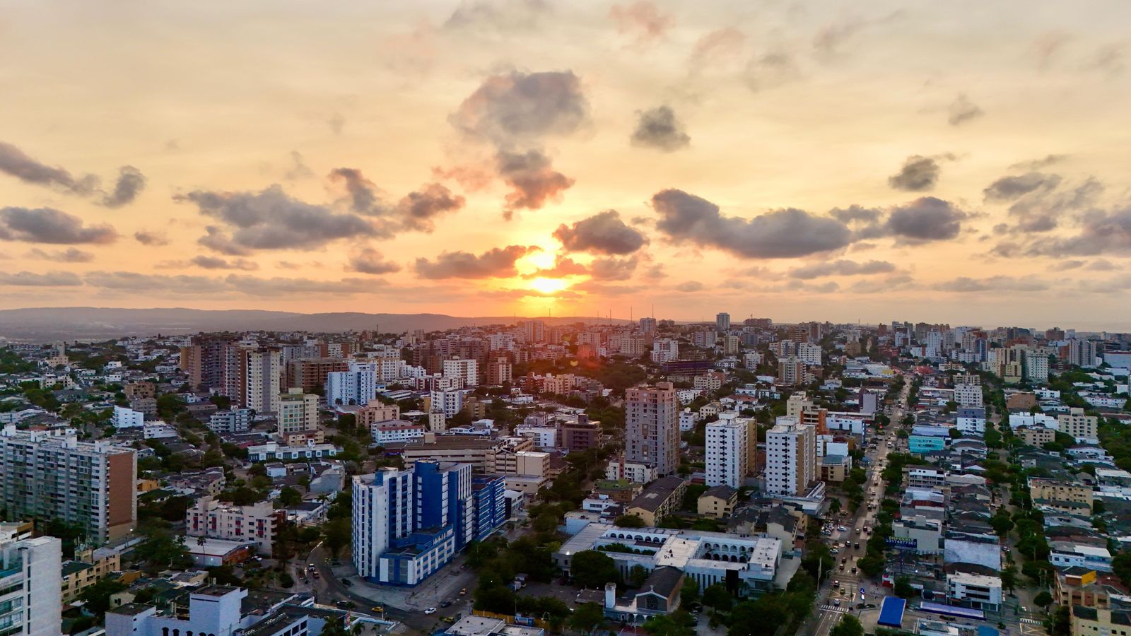 Barranquilla, la ciudad que más disminuyó informalidad laboral en el país, según DANE