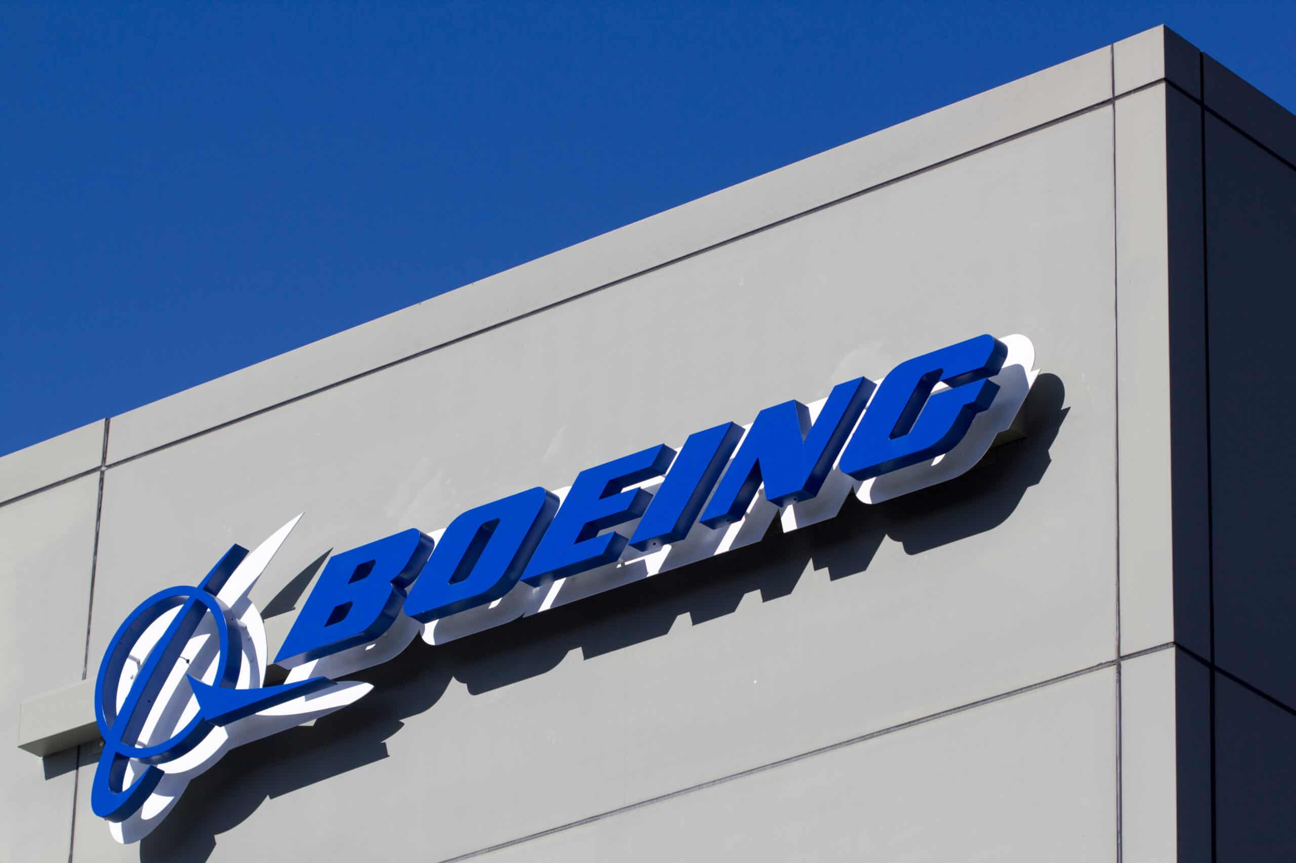 Acciones de Boeing cayeron 4,7% tras accidente de Air India