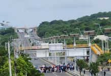 Estudiantes bloquearon la Vía al Mar por protesta en Uniatlántico