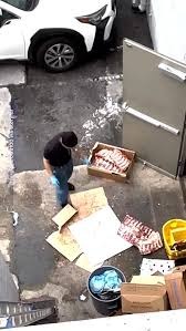 Restaurante PhoLove fue clausurado tras video viral que mostraba carne cruda en el suelo