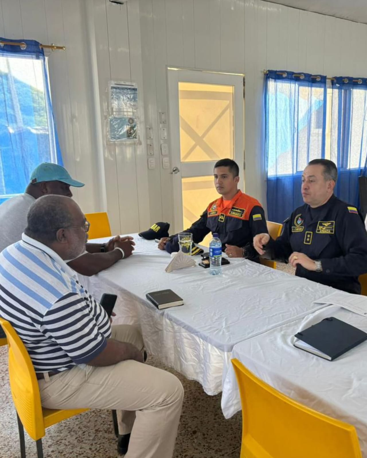 Armada y Dimar reforzaron socialización de medidas de seguridad al gremio pesquero