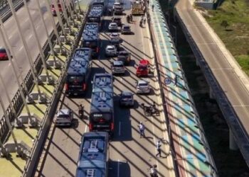 Barranquilla recibió 20 nuevos buses sostenibles para el sistema Transmetro