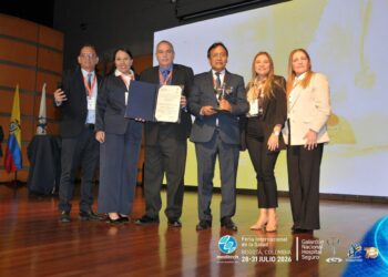 Clínica del Caribe recibe el Galardón Nacional Hospital Seguro ACHC 2026 por excelencia en seguridad del paciente.