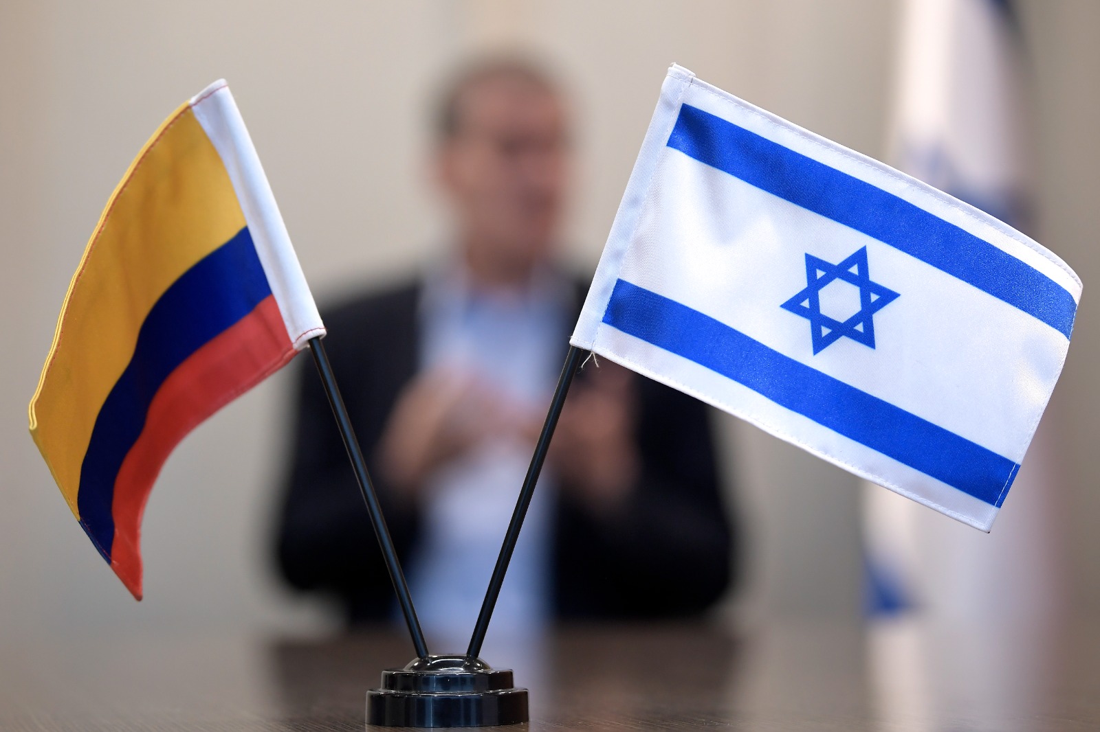 Colombia restablece la exención de visa para ciudadanos de Israel