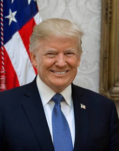 Imagen de Donald Trump durante sus declaraciones sobre los aranceles de Estados Unidos a Colombia.
